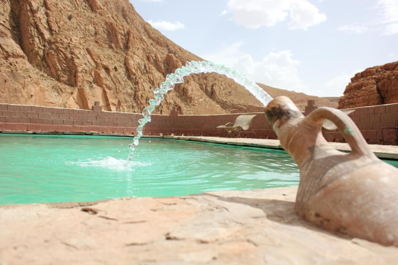 Kasbah Lucas Hostel Akhendachou n'Ait Ouffi Ngoại thất bức ảnh