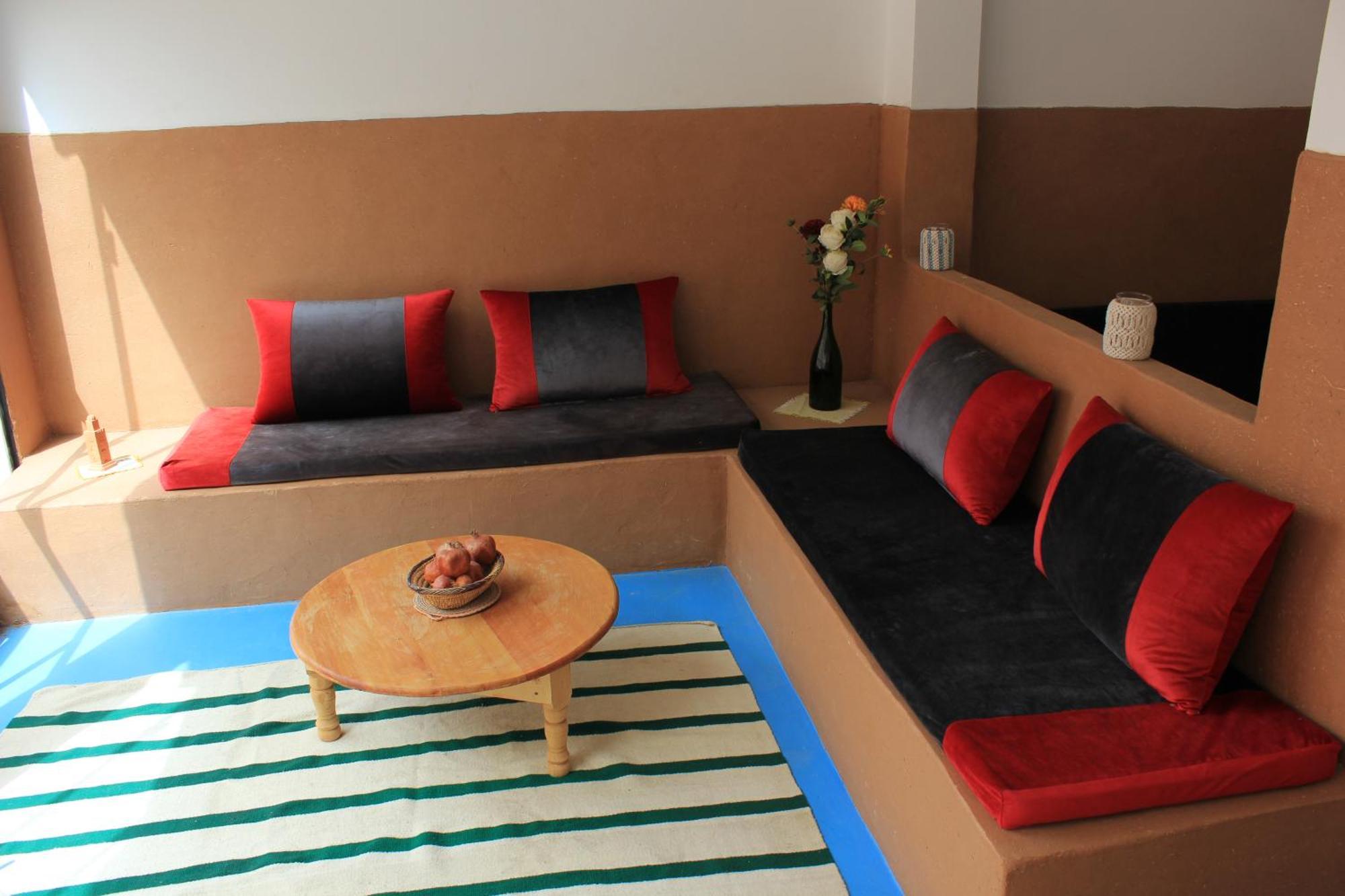 Kasbah Lucas Hostel Akhendachou n'Ait Ouffi Ngoại thất bức ảnh